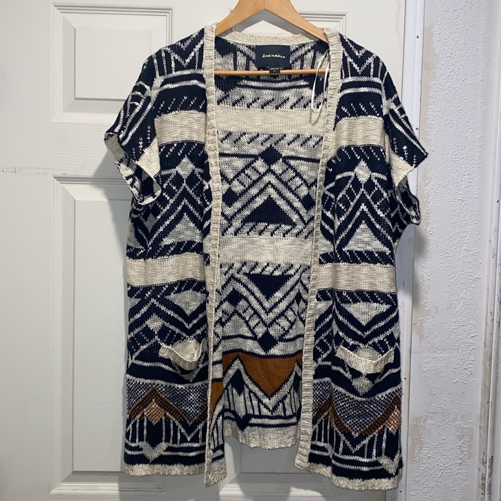 Lovemarks top. Size M